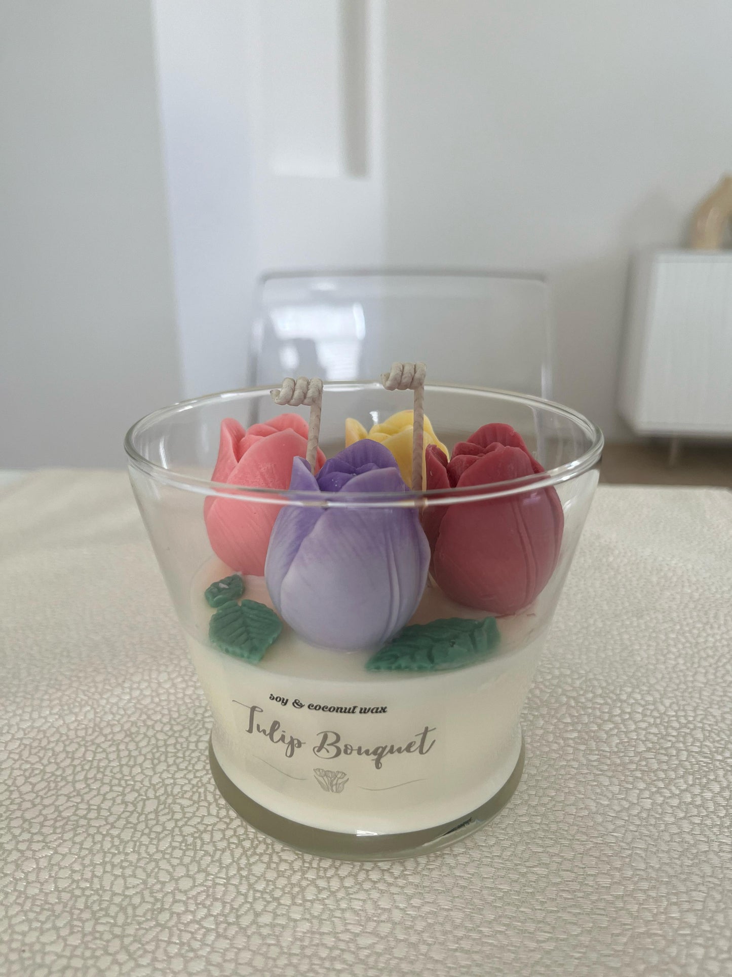 Floral Candle - Tulip Candle- Coconut and soy wax - Spring candle