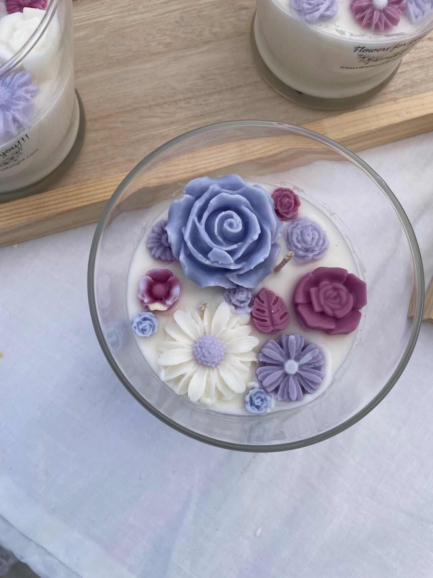 Floral Candle - Coconut and soy wax