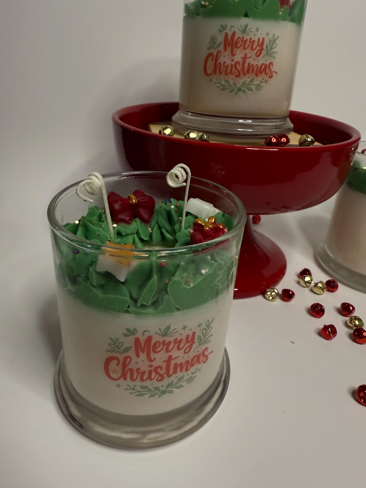 Christmas Wreath Candle – Hand-Poured Soy Wax, Christmas Tree Scent